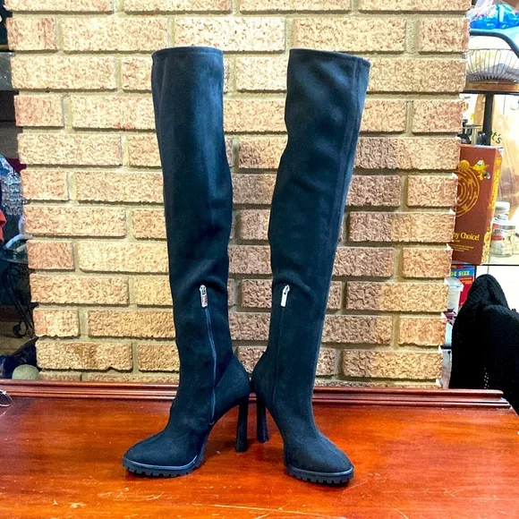 J LO over the knee black Coblin, stiletto boots. Size 7 1/2 M, By Jennifer Lopez - Picture 1 of 7
